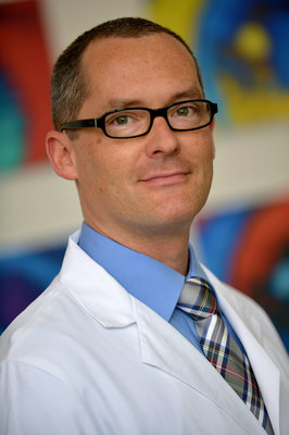 Portraitfoto von Prof. Dr. Florian Birnbaum