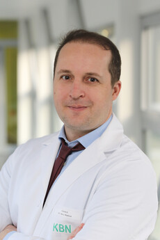 Porträtfoto von Dr. Radosa