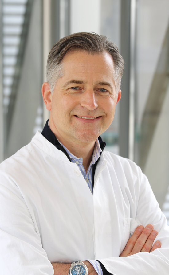 Portrait Prof. Dr. med. Jens Garbade, MHBA