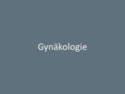 Graues Schild mit dem Schriftzug Gynäkologie