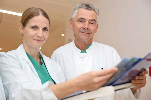 Frau Dr. Diehl und Prof. Dr. Hambrecht im Gespräch