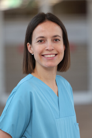 Portraitfoto Dr. Neele Weiß- Hirsch