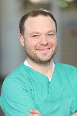 Portraitfoto Oberarzt Moritz Jaeger 