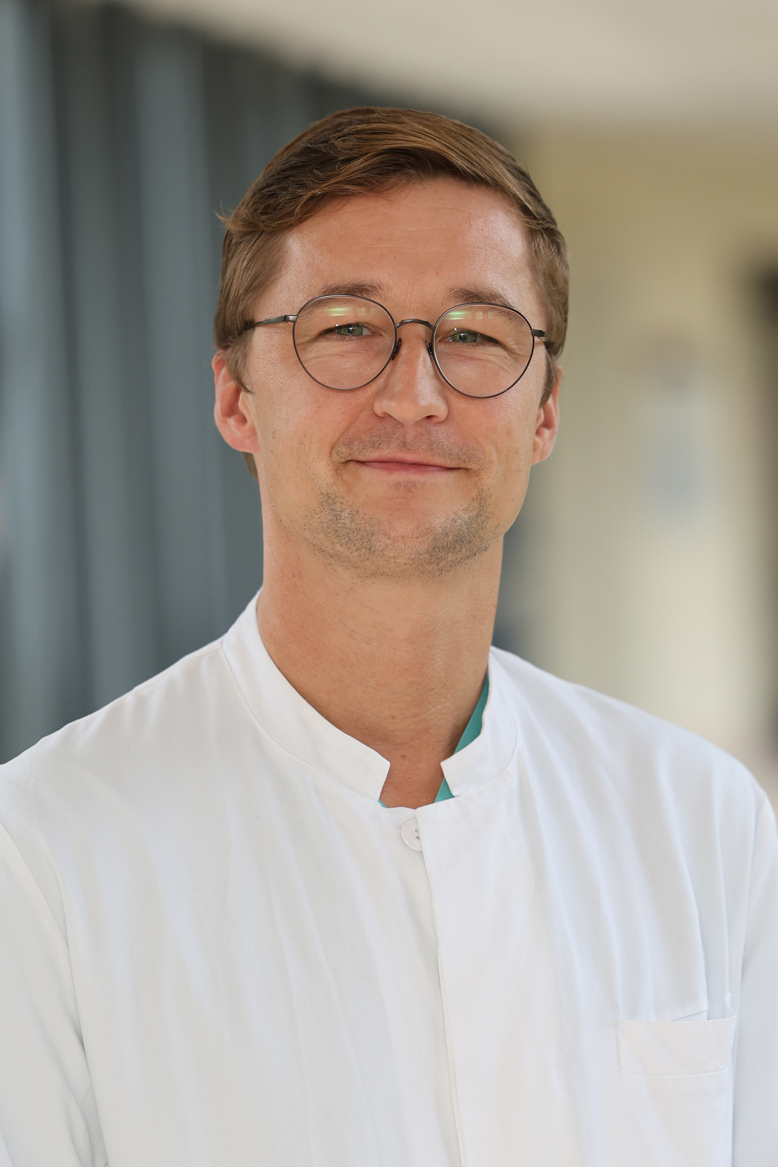 Portraitfoto Dr. Jonas Boelsen